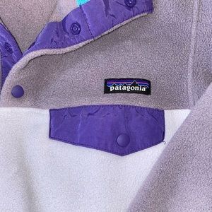 NEVER WORN 2- TONED PATAGONIA HALF BUTTON PULLOVER